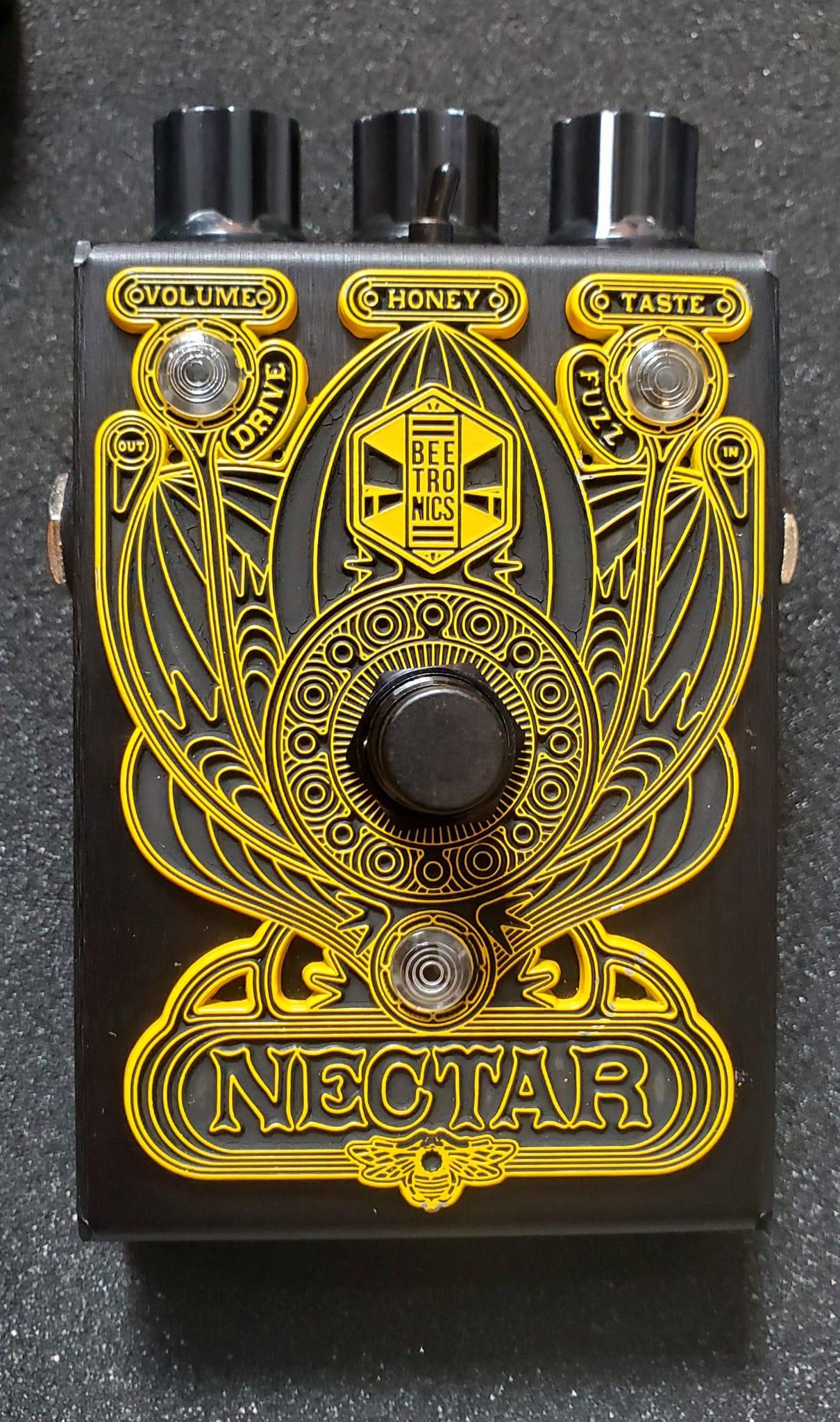 Beetronics Nectar fuzz and overdrive pedal review