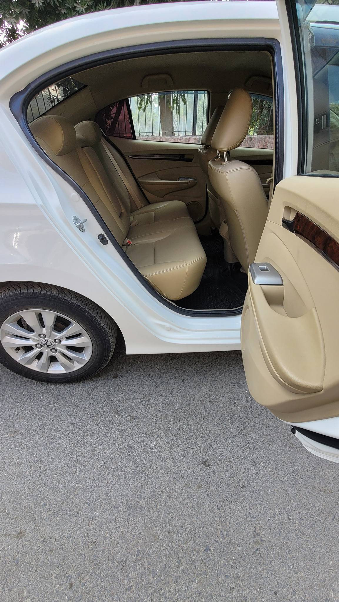 Awami Car