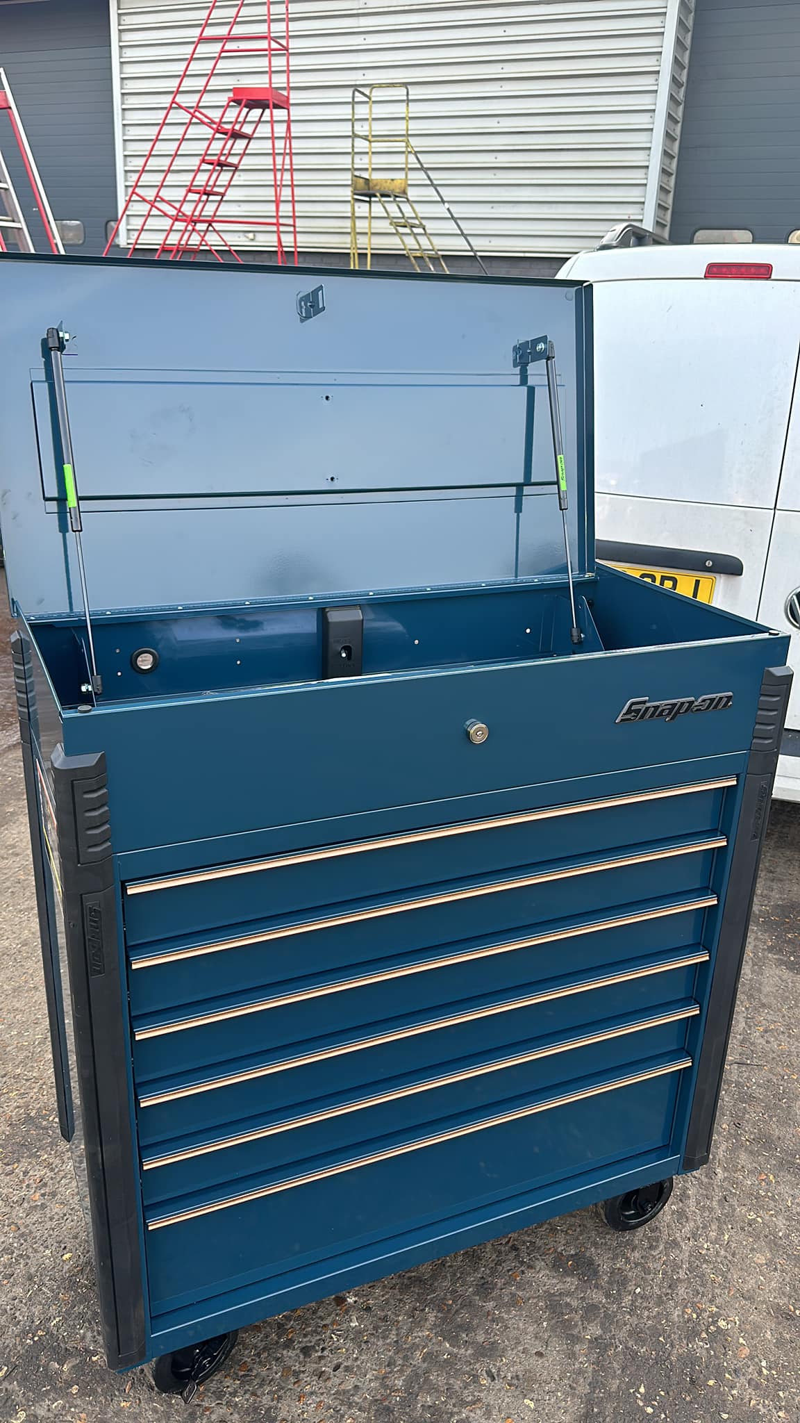 Supersonic blue and copper trim cart finds a new home. Thank you