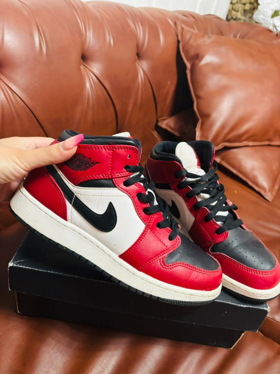 Air Jordan 1 Mid SE Edge “Flight Club”: Herencia reinventada con