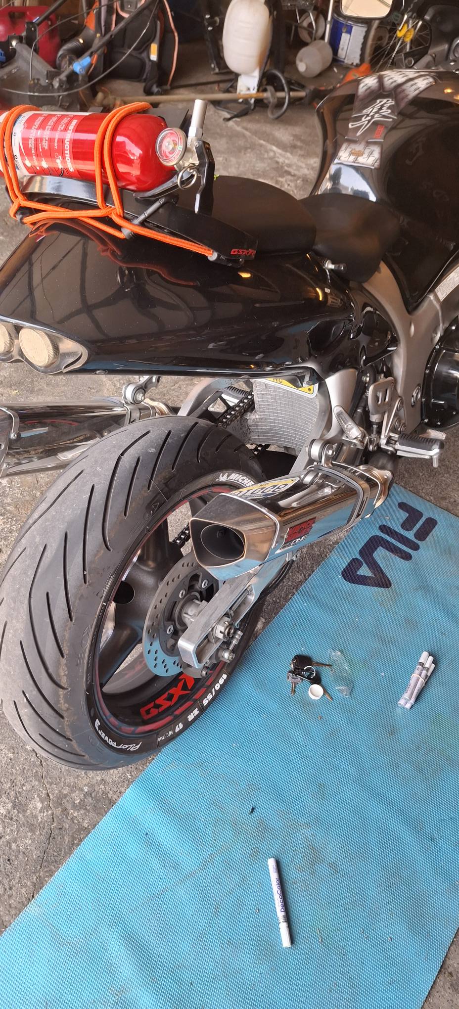 Sick fat tire custom Hayabusa!