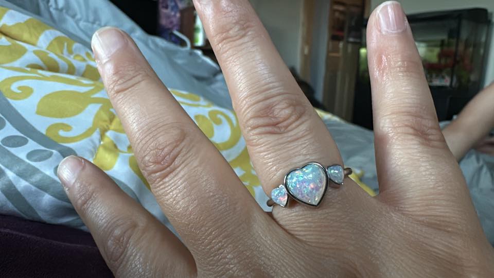 What does the Taylor Swift opalite ring look like on?
