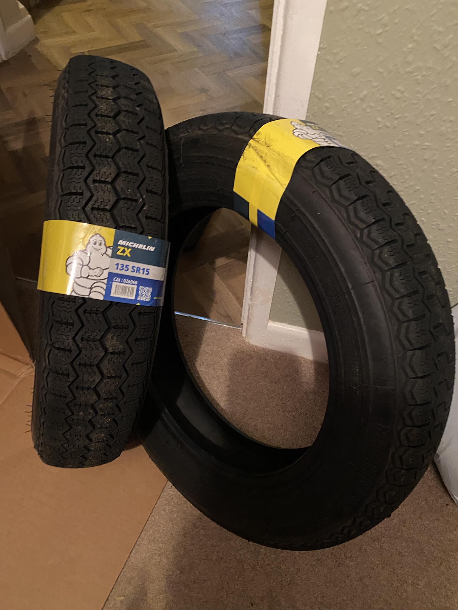 Got a new 180 tyre fitted today it fills the back end up pretty good