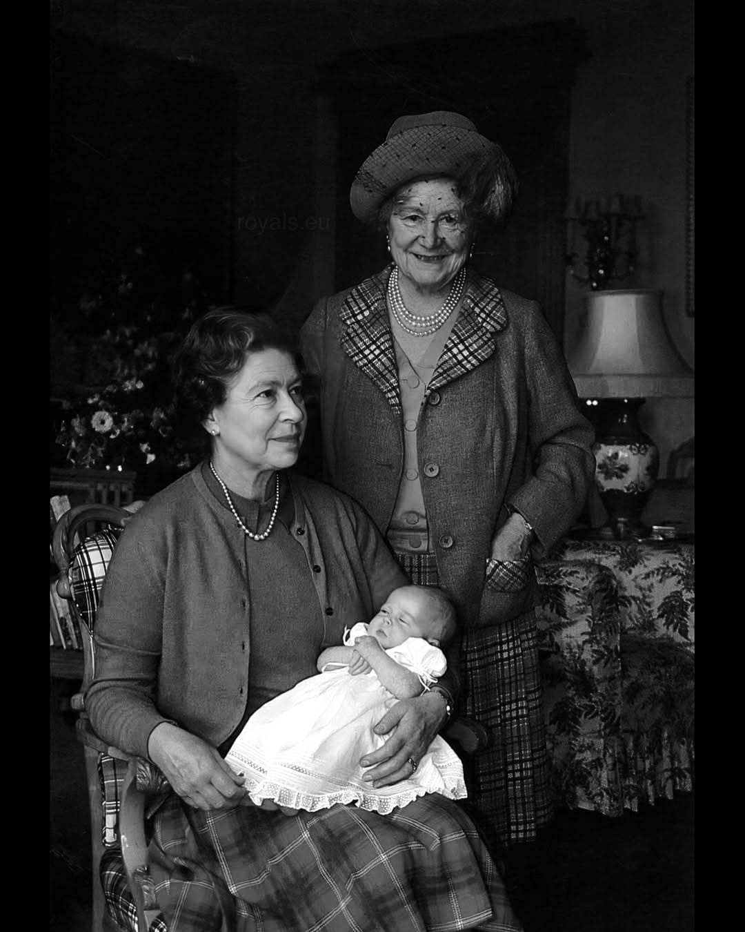 A rare 1980 photograph of Queen Elizabeth, the Queen Mother