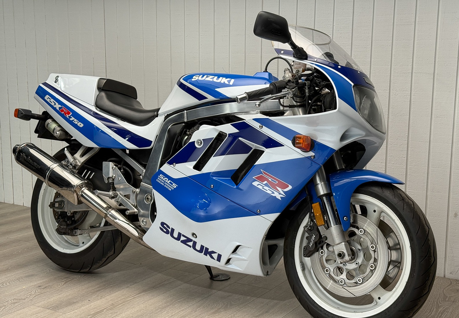 Sketchy Sunday ✏️ - A very early drawing of the 1996 GSX-R750 😍