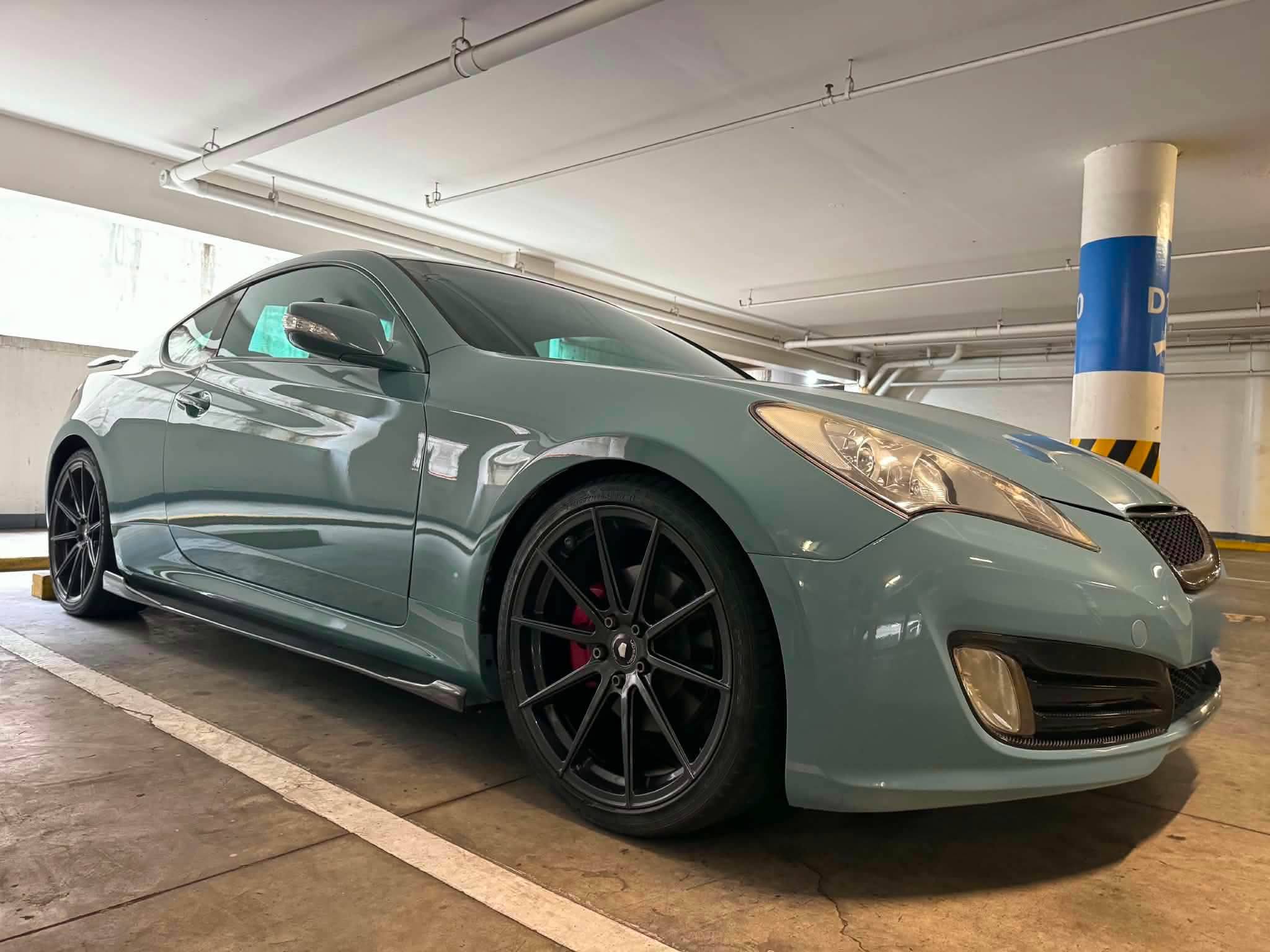 Rush sale Hyundai Genesis Coupe 2012 Top of the line 3.8 V6 Engine