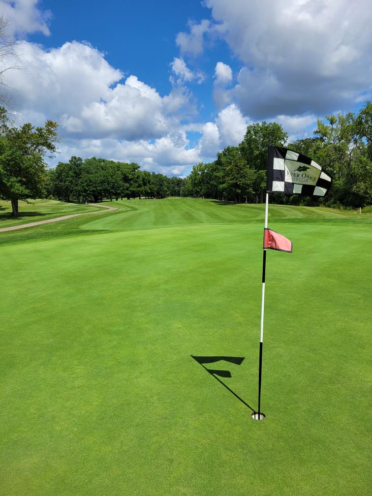 River Oaks Golf Club / Ellden's Grill & Banquet
