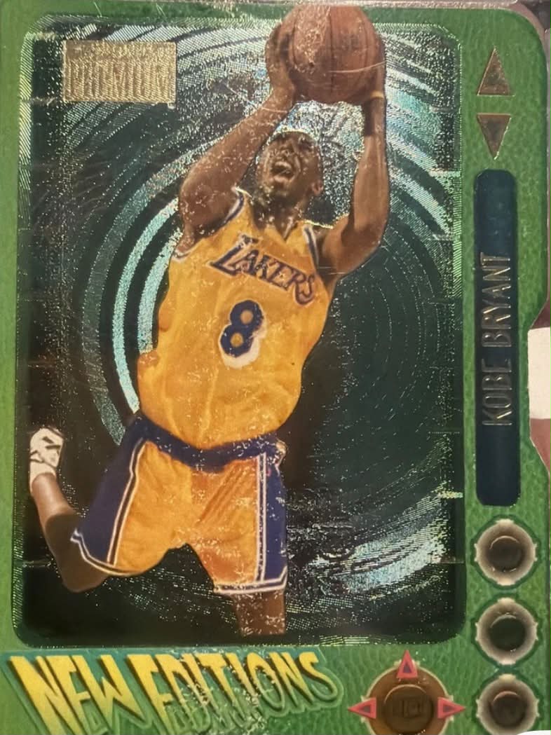 1996-97 Skybox Premium Autographics Kevin Garnett BGS 8.5 auto