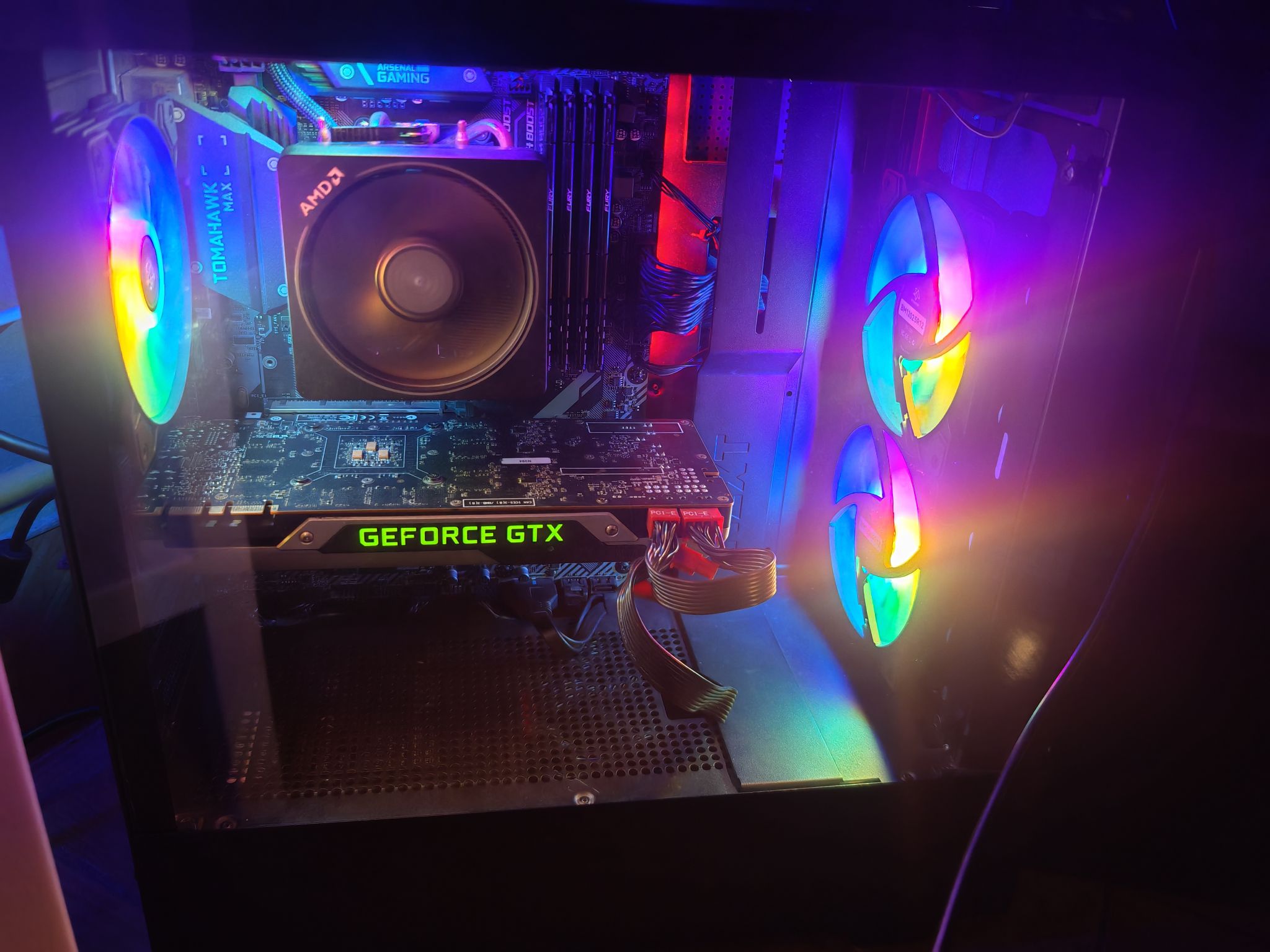 Ryzen7 3700x Ram Kingston fury 32Gb 2666 Mb Msi B450 TOMAHAWK MAX 