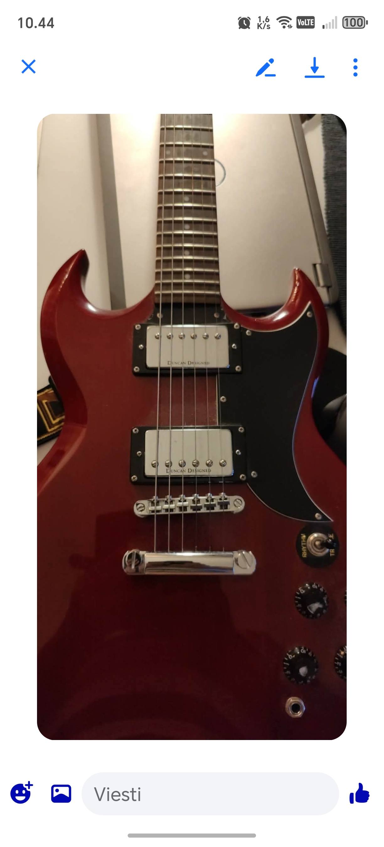 Gregg Bennett by Samick Torino TR33 guitar