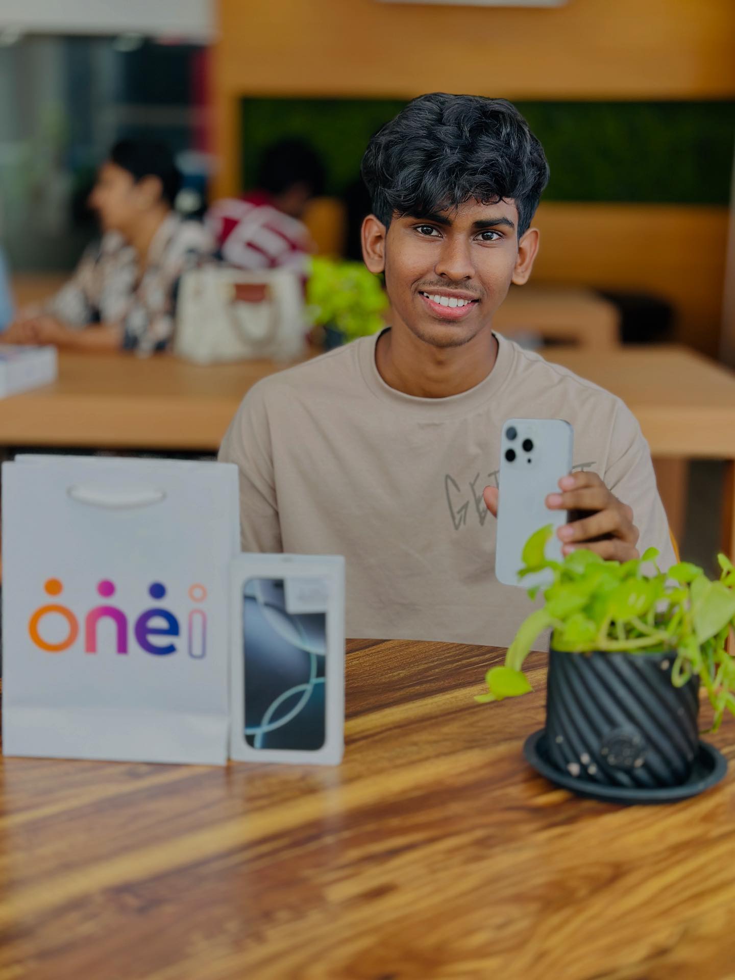 ONEi | Facebook