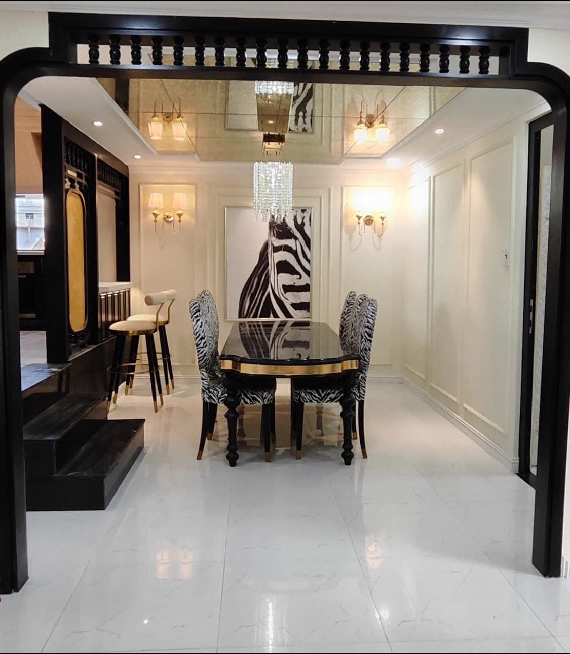 Trung Interior