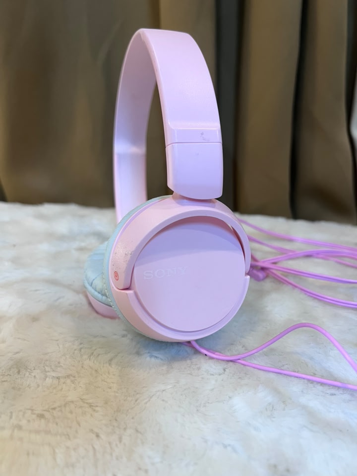 Sony MDR-110LP lightweight headphones