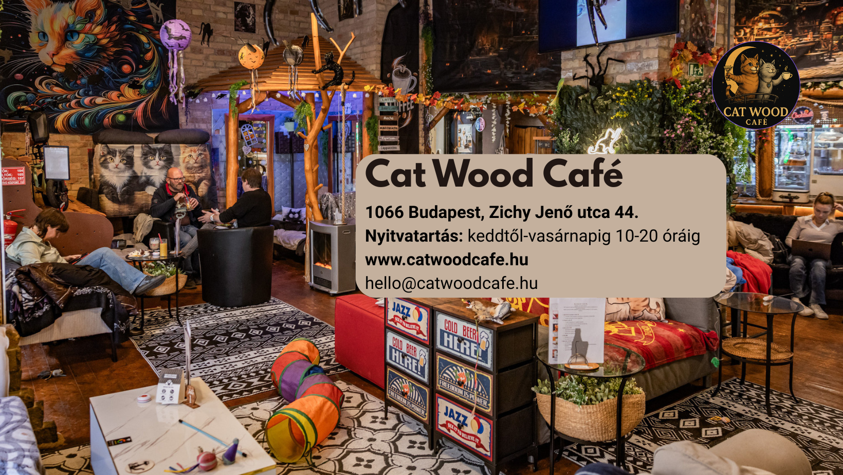 Cat Wood Café | Budapest