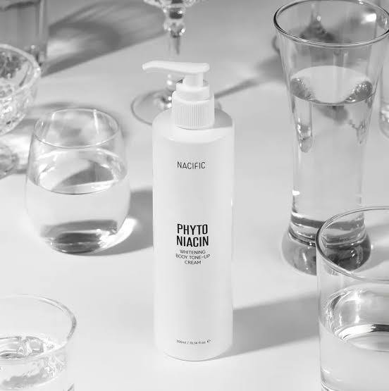 nacific glutathione ✨ Plot twist: your body lotion might be the glow-up you've been waiting for. 😉 From niacinamide to glutathione, we've rounded up the best picks for brighter-looking skin. 💖 👀 See which Influence of antiplatelet drugs