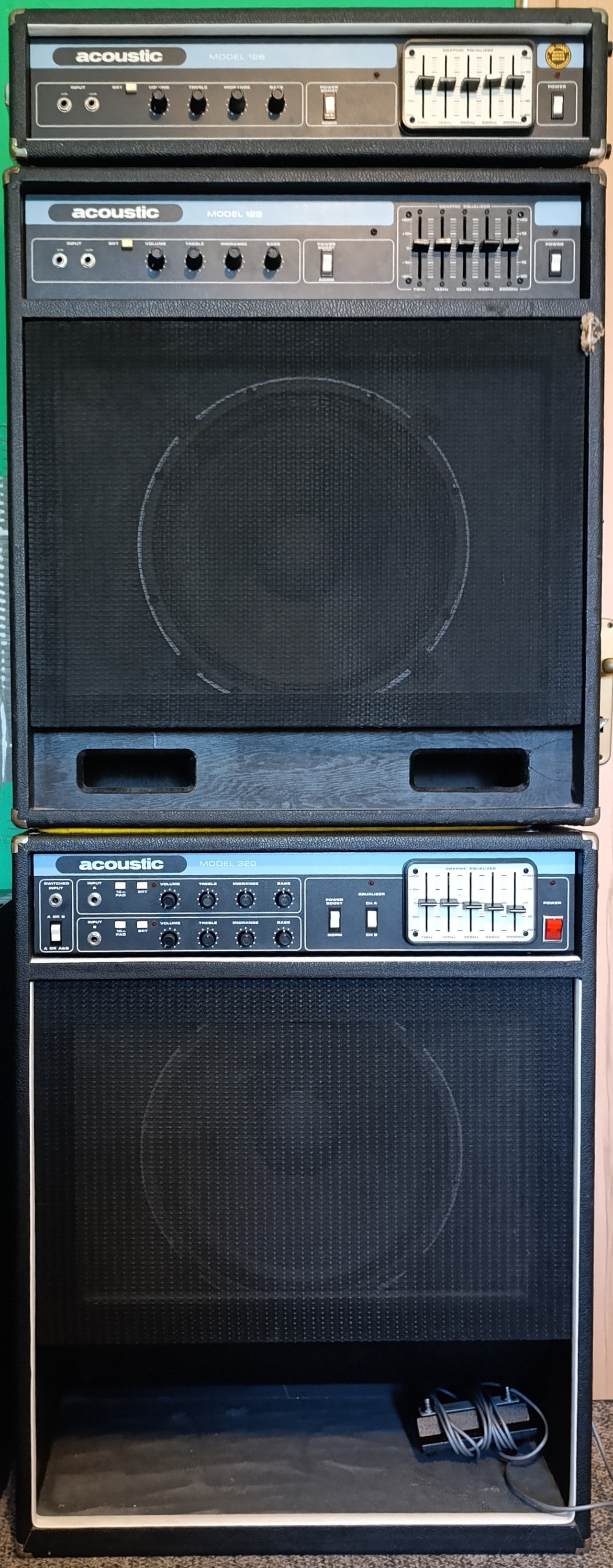 Acoustic model 126 amp tone and quality discussion