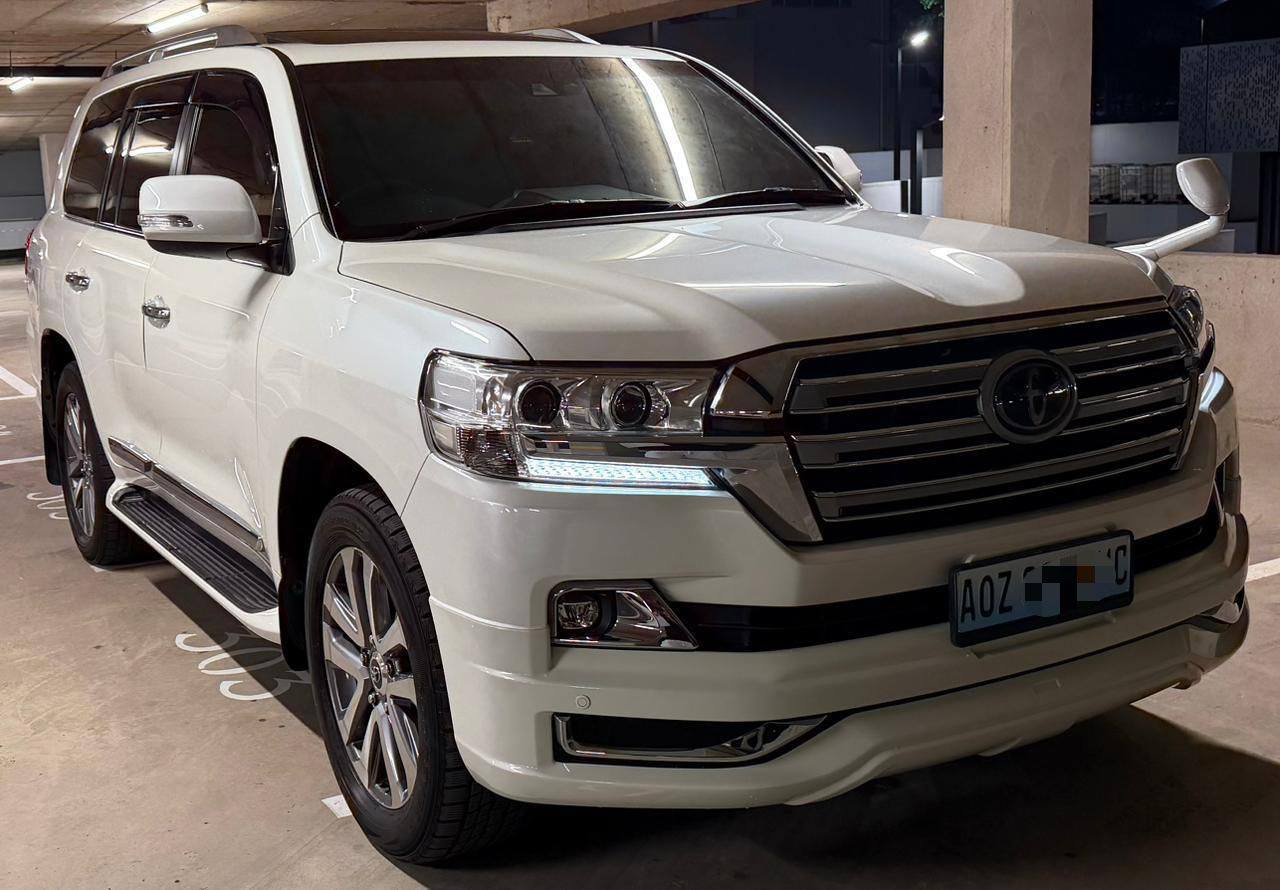 Toyota Land Cruiser 200 ZX 2018> •4.900.000.00 MZN ☎️ +258 83