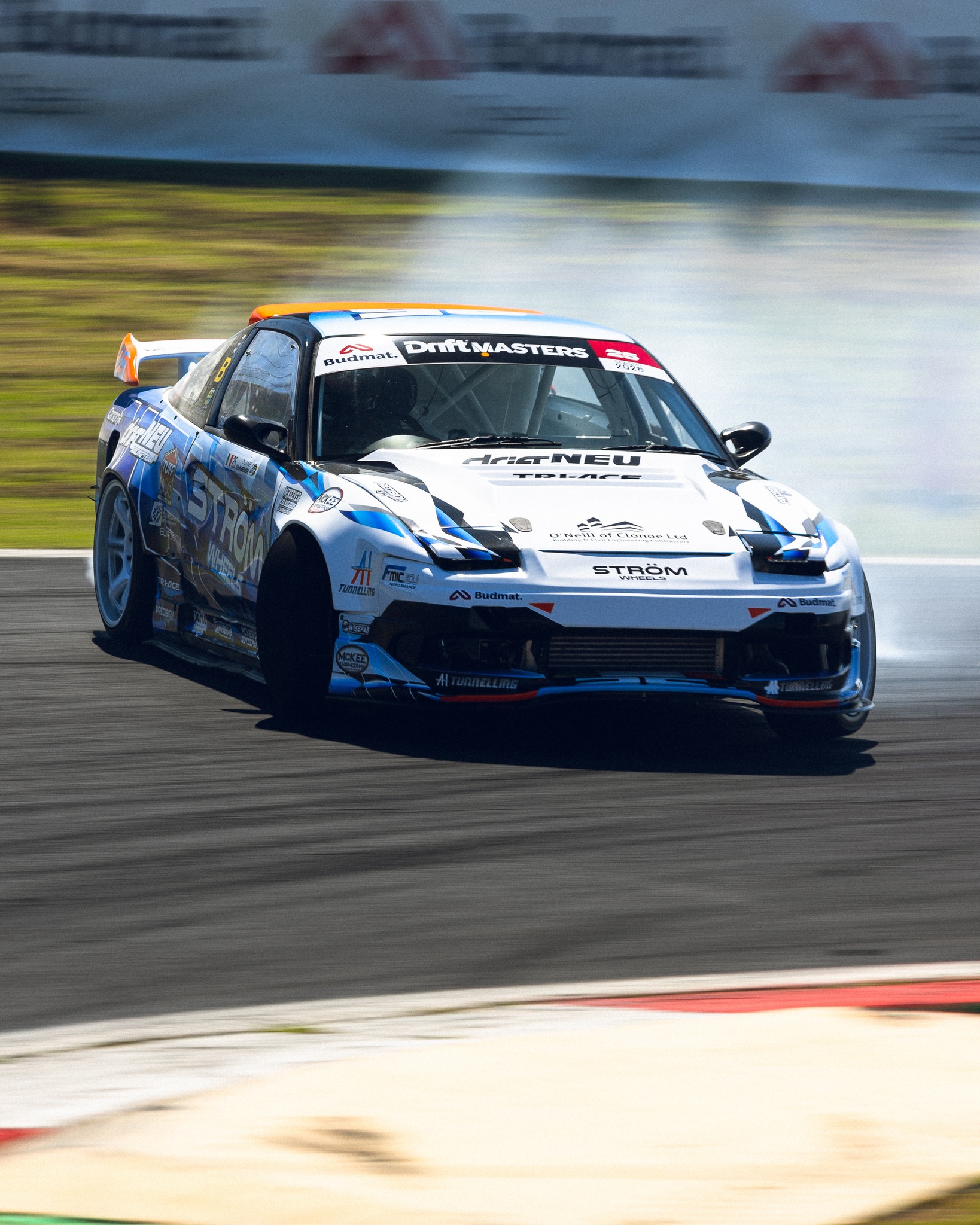 アラン Drift Masters regular Duane Mckeever. quickly got to grips with
