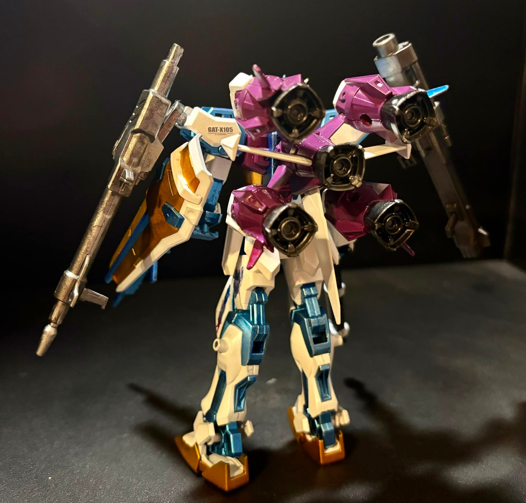 EG 1/144 GAT-X105 AQM/E-X04 Gunbarrel Strike Gundam (Gundam Breaker Ver
