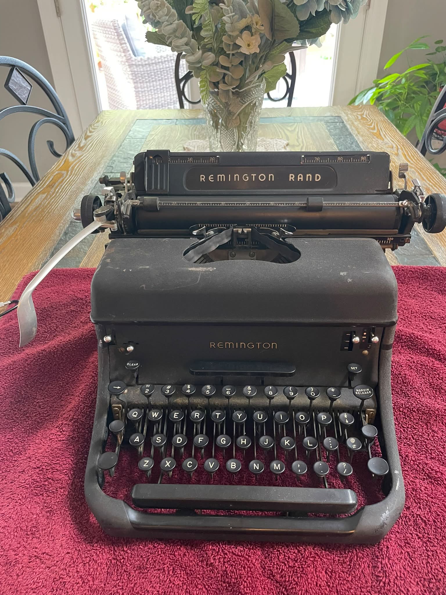 Remington Rand Model 17 functionality and characteristics?