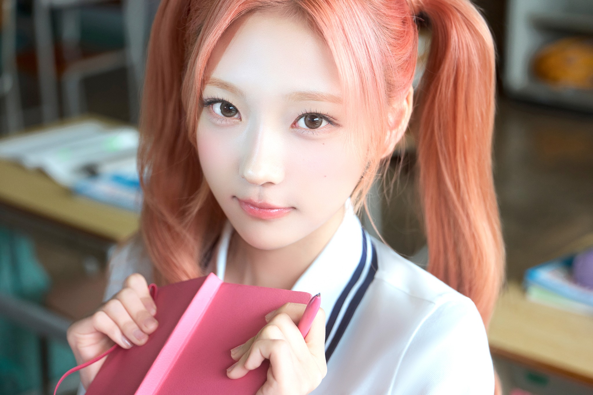 ICONIC HEART MV Image #STELLA Hearts2Hearts The 1st Japan Single