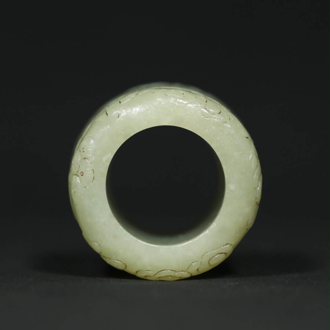 精品旧藏清代老和田玉【人物山水扳指】雕工精湛，玉质细腻，包浆老道