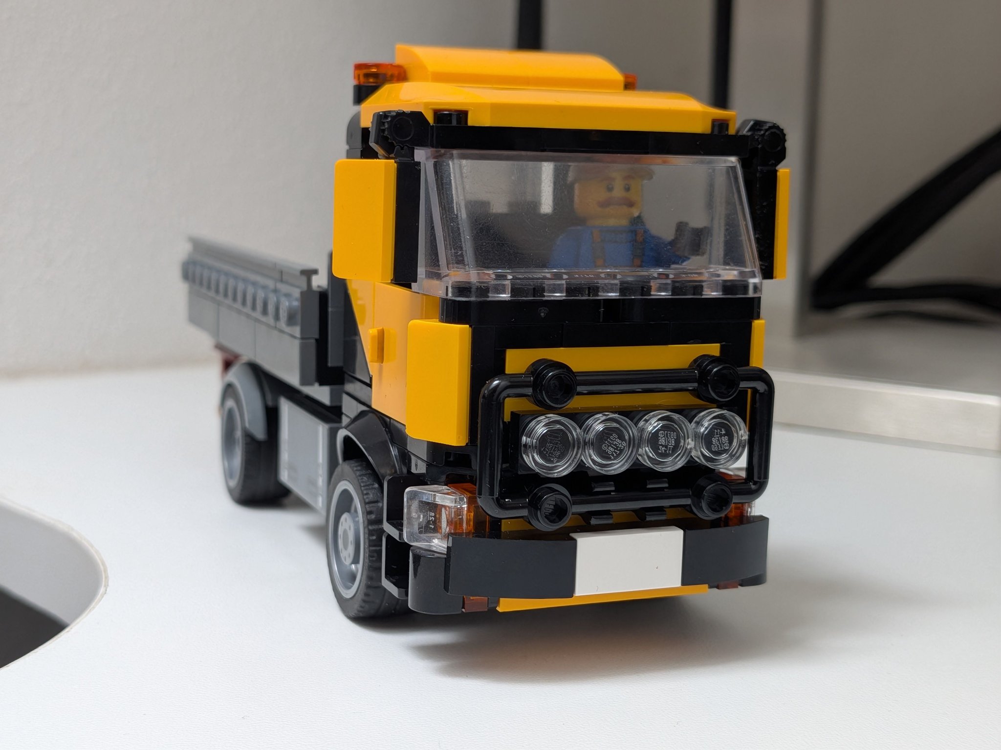 Lego 60467 tow truck set review