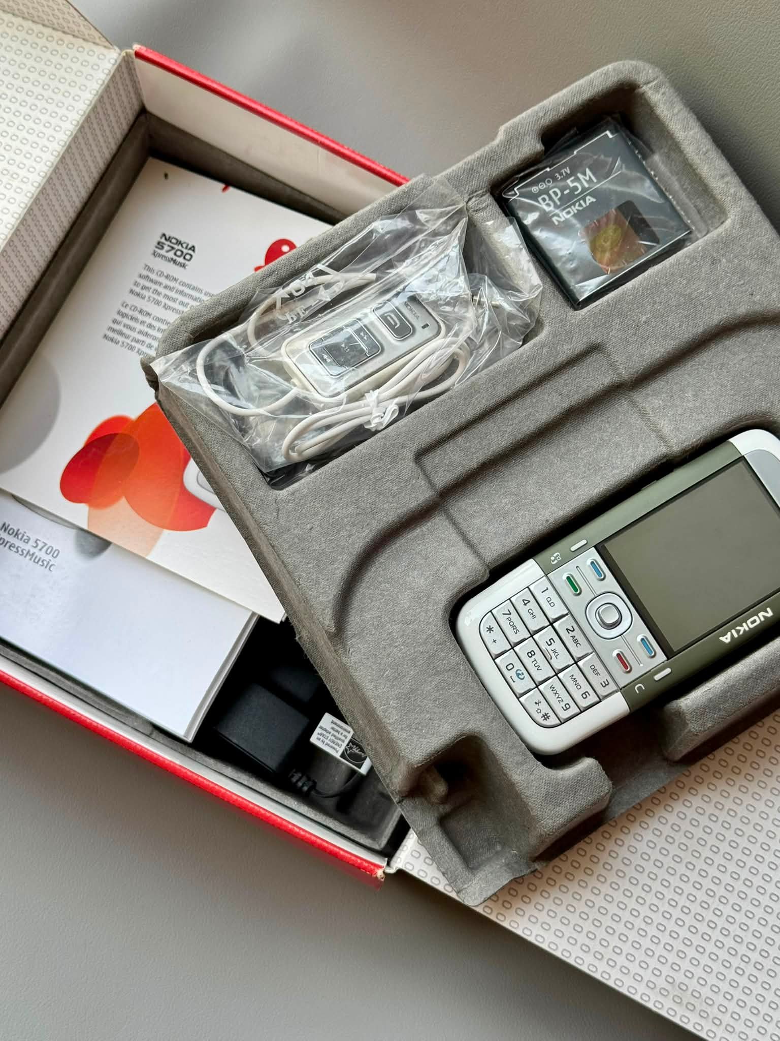 Nokia 5700 New Fullbox