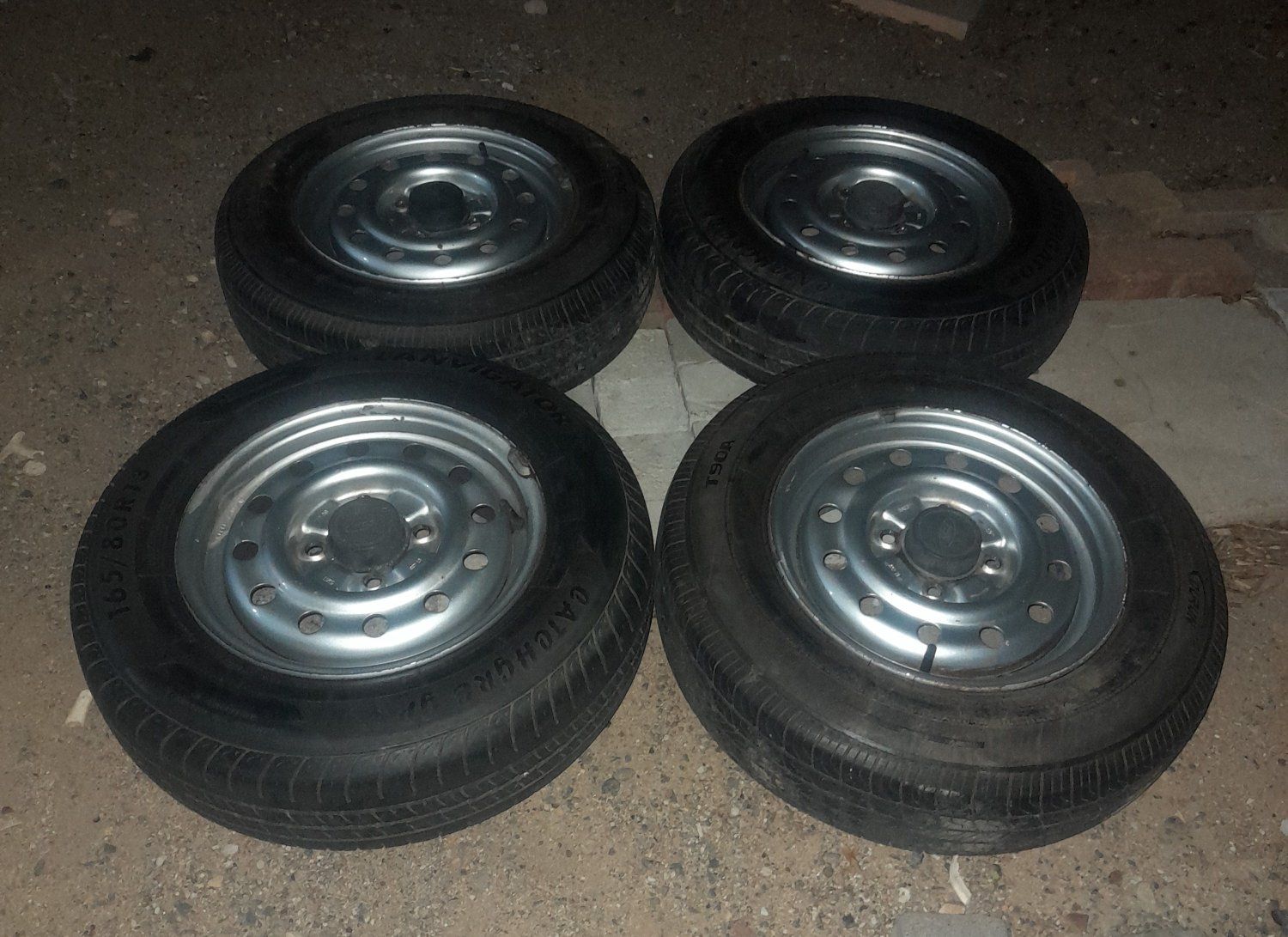 165/80/13 bantam rocam R 2500