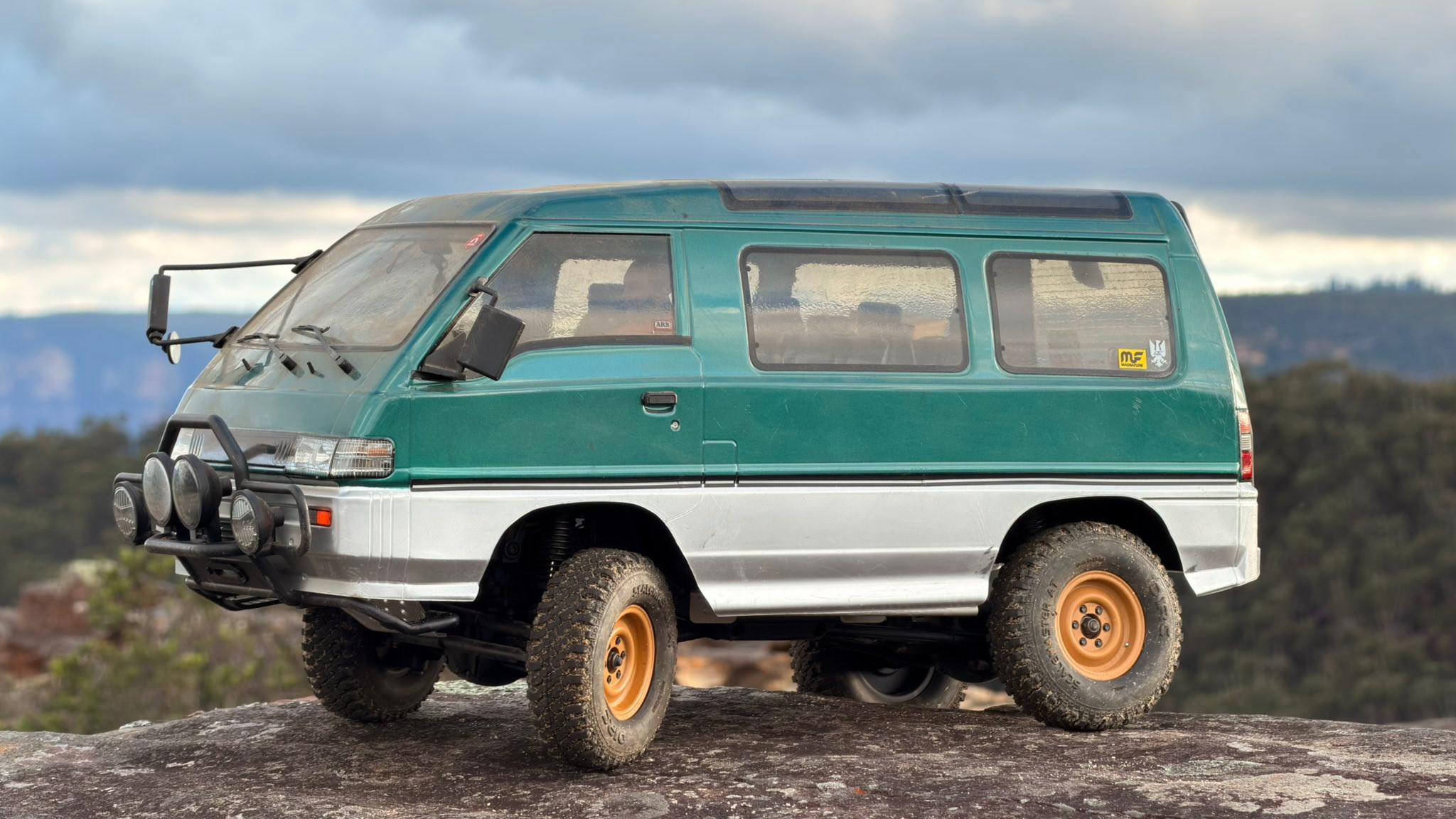 🚐 Classic legend, RC style! The LDRC 1296 RTR 1/12 Mitsubishi