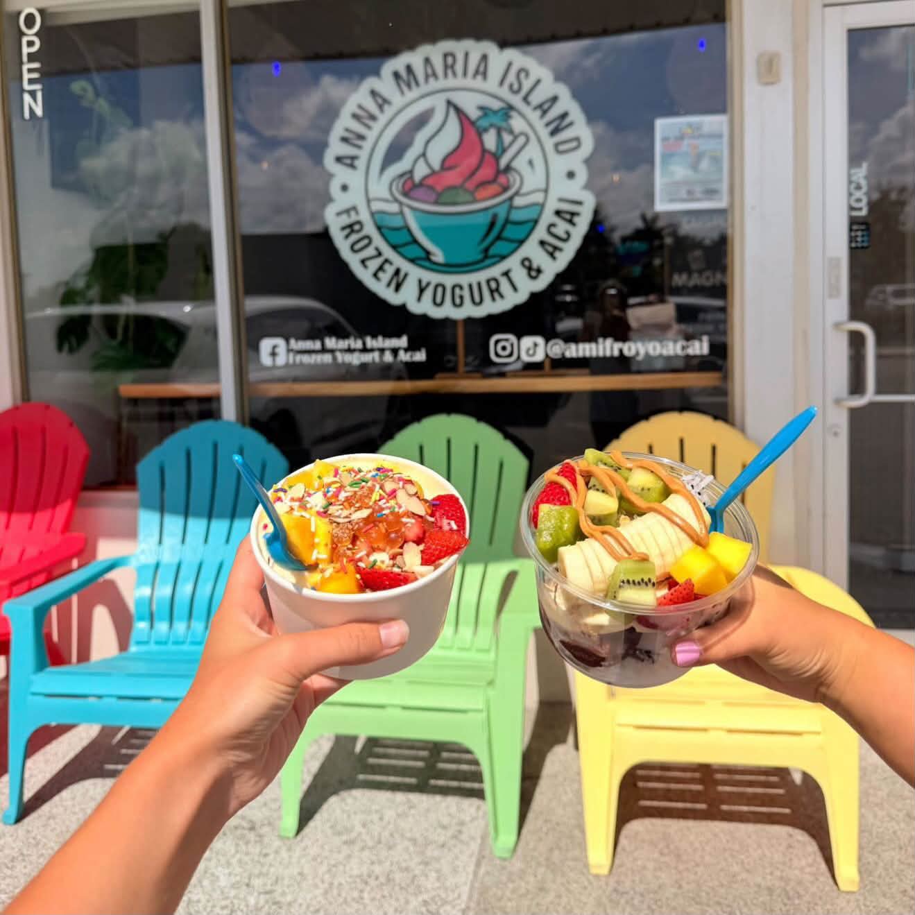 Customizable acai bowls and frozen yogurt at Anna Maria, FL Island