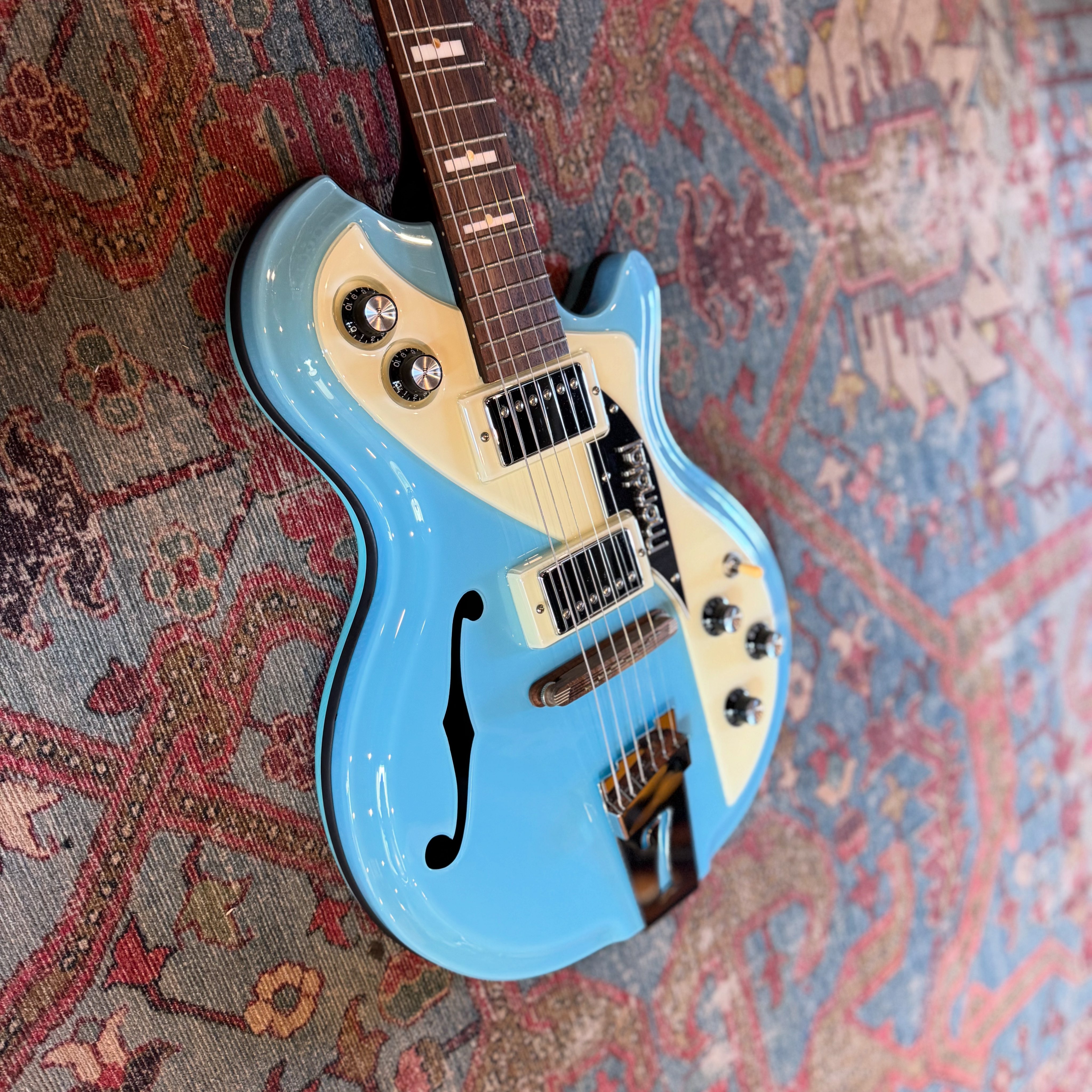 Italia Mondial Classic guitar with Wilkinson humbuckers and piezo