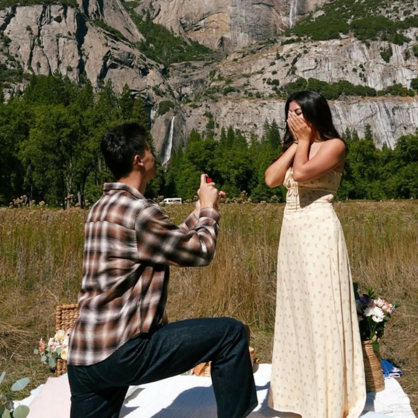 She said YES! Congratulations... - Alas Pilipinas Volley | Facebook
