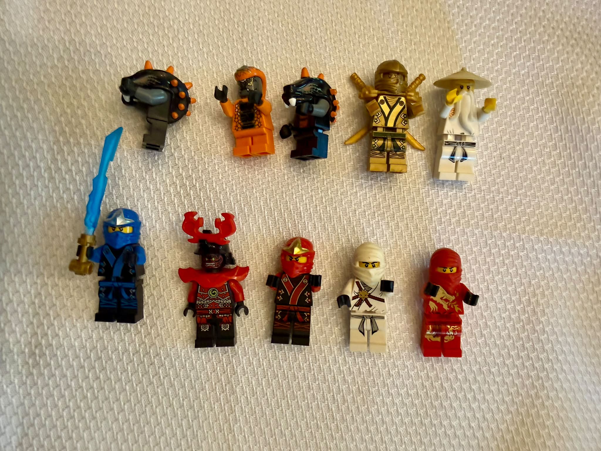 New LEGO Ninjago limited edition minifigure in original foil
