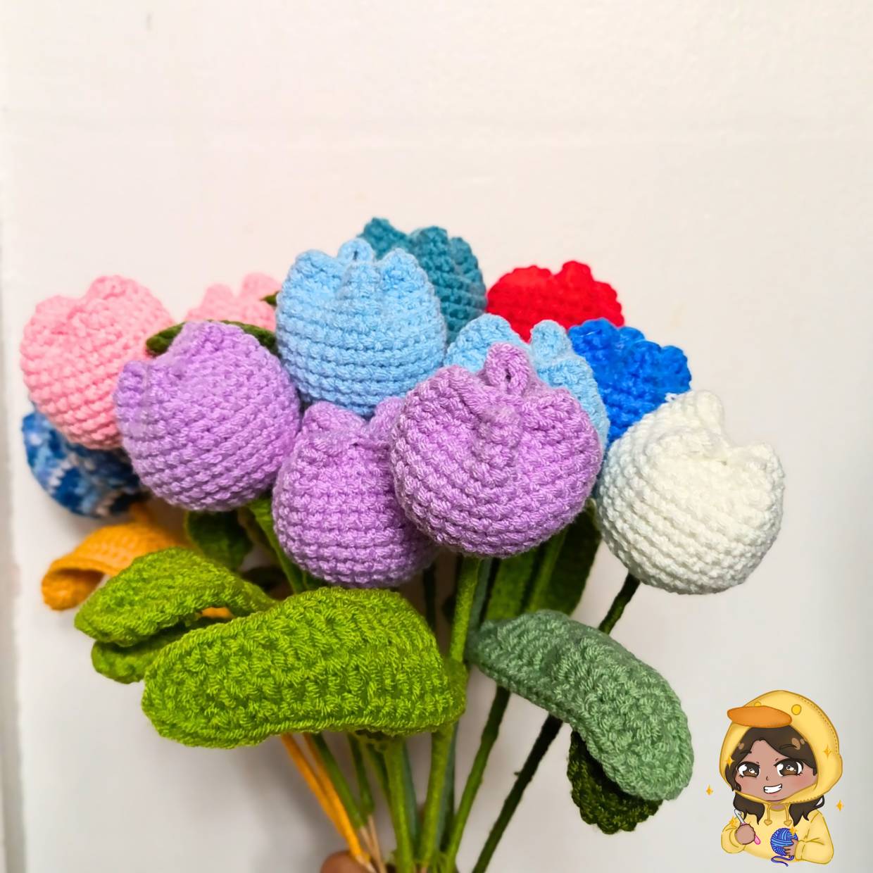 RUSH SALE !! ⊹₊˚‧︵‿₊୨ᰔ୧₊‿︵‧˚₊⊹ tulips for sale! 600 PHP 