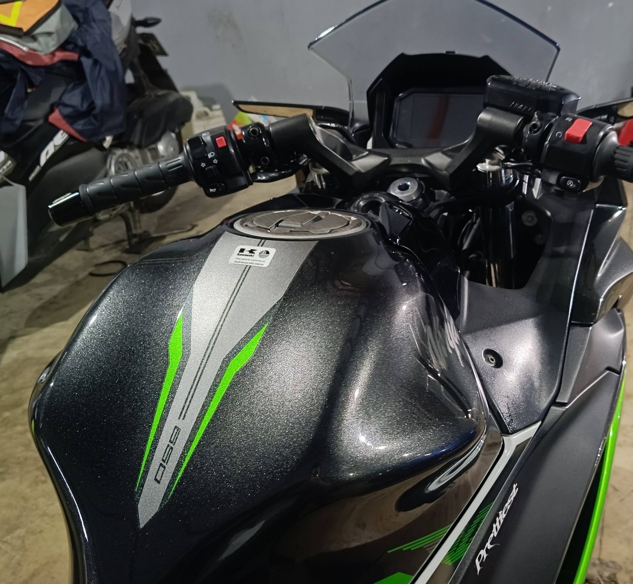 Kawasaki Ninja 650 fuel tank assembly for sale