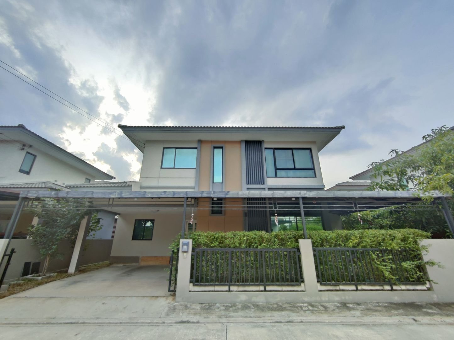 บ้านมือสอง | บ้านเดี่ยว Casa Ville ปิ่นเกล้า-ศรีรัช 50 ตร.ว | Facebook
