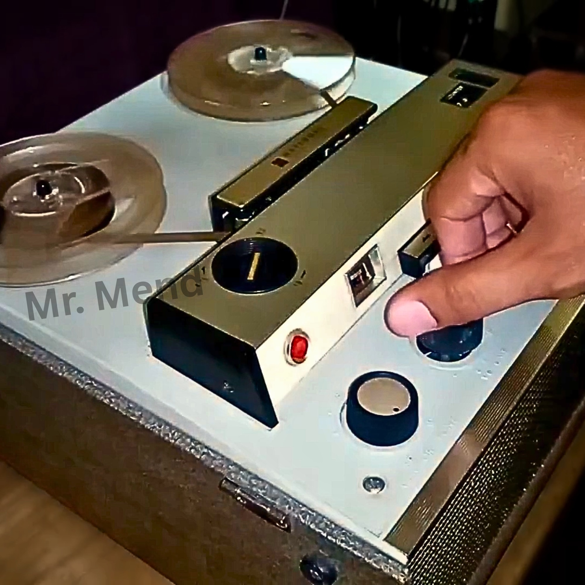 National RQ-703 Old-School Reel-to-Reel Tape Recorder from 1962