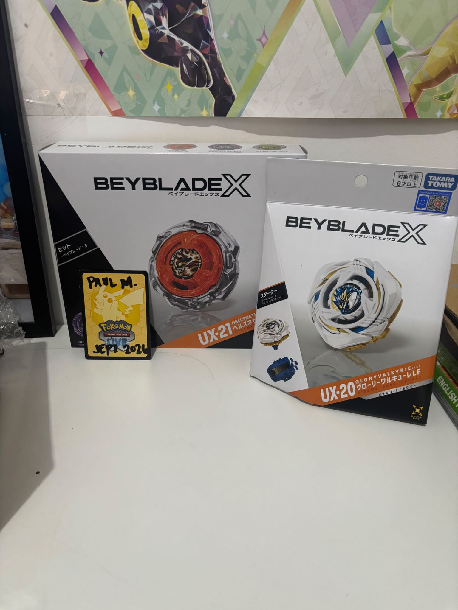 TAKARA TOMY Beyblade X UX-20 Starter Set: Glory Valkyrie LF for
