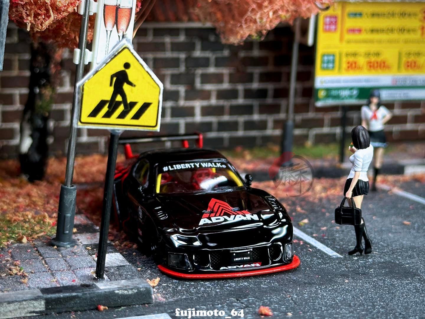 ADVAN ⬛️? LBWK RX7 FD3S - INNO64 1/64 LBWK MAZDA RX7 (FD3S) LB 