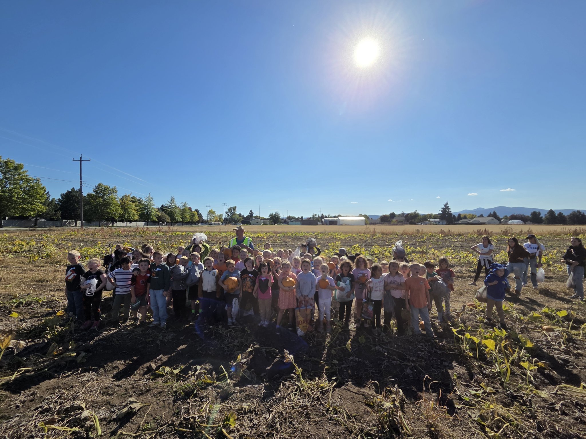 🎃 A huge thank you to local... - Atlas Elementary School | Facebook