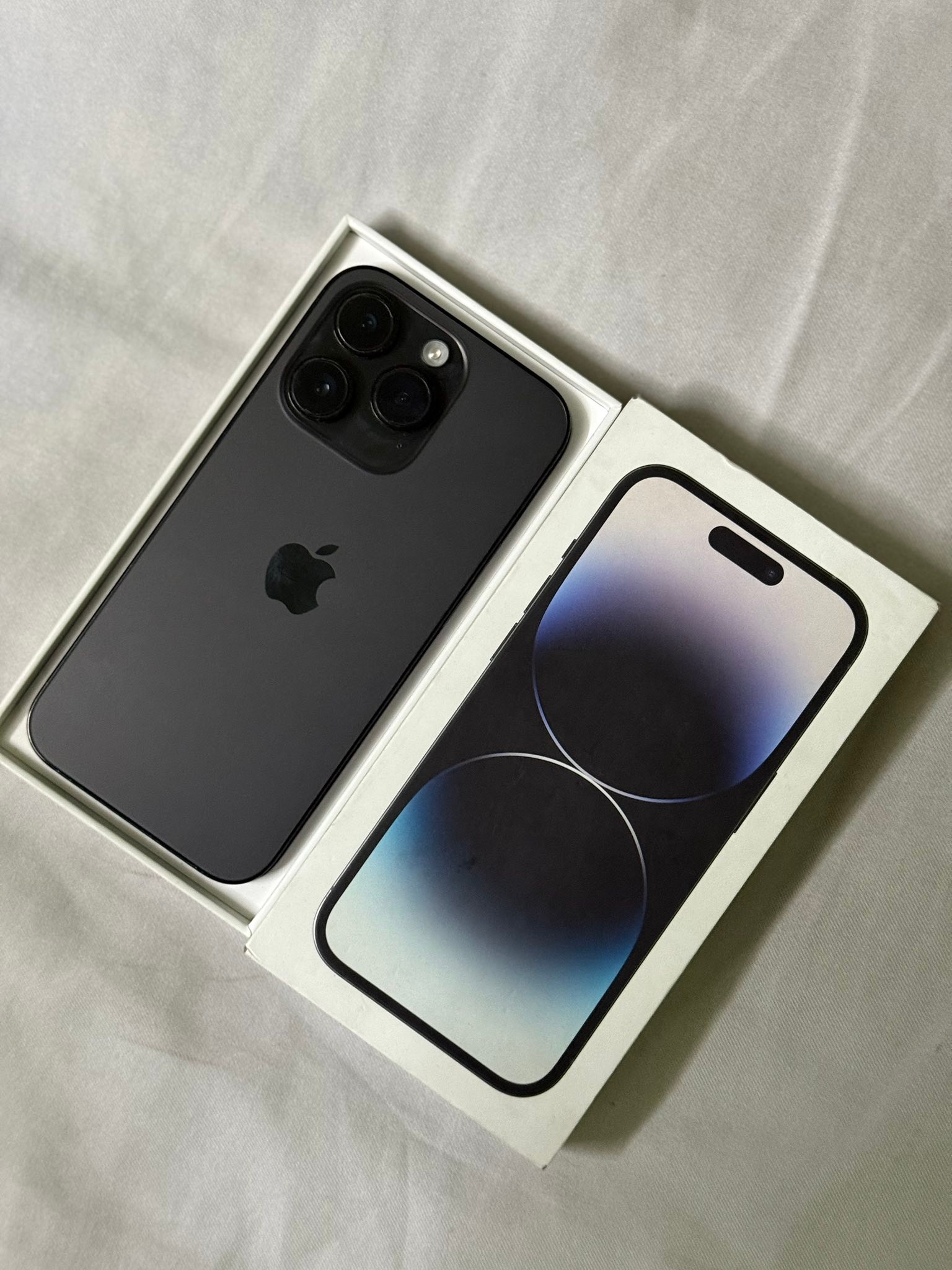 Apple iPhone 14 Pro – 256GB • Storage: 256GB • Battery Health: 84 