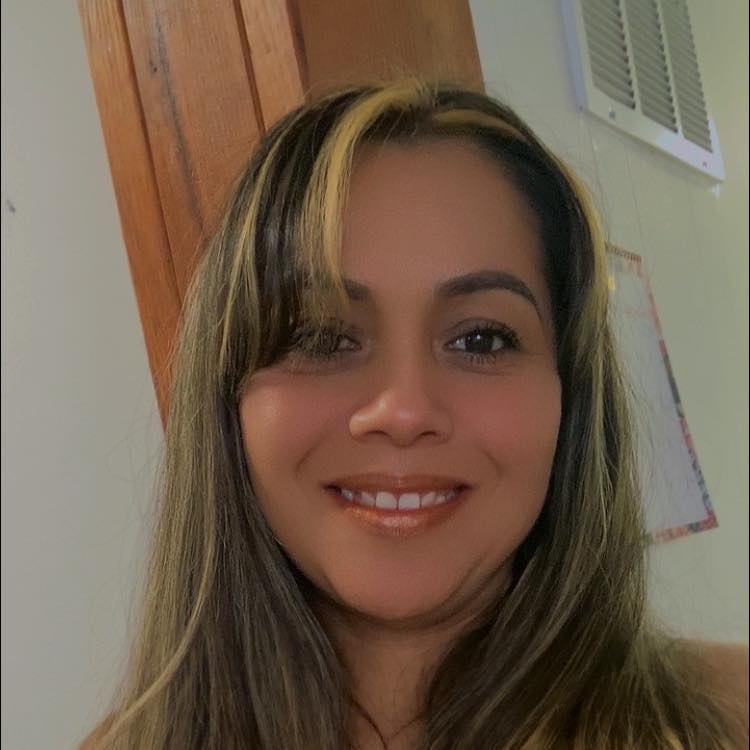 Elisa Pizana Briones