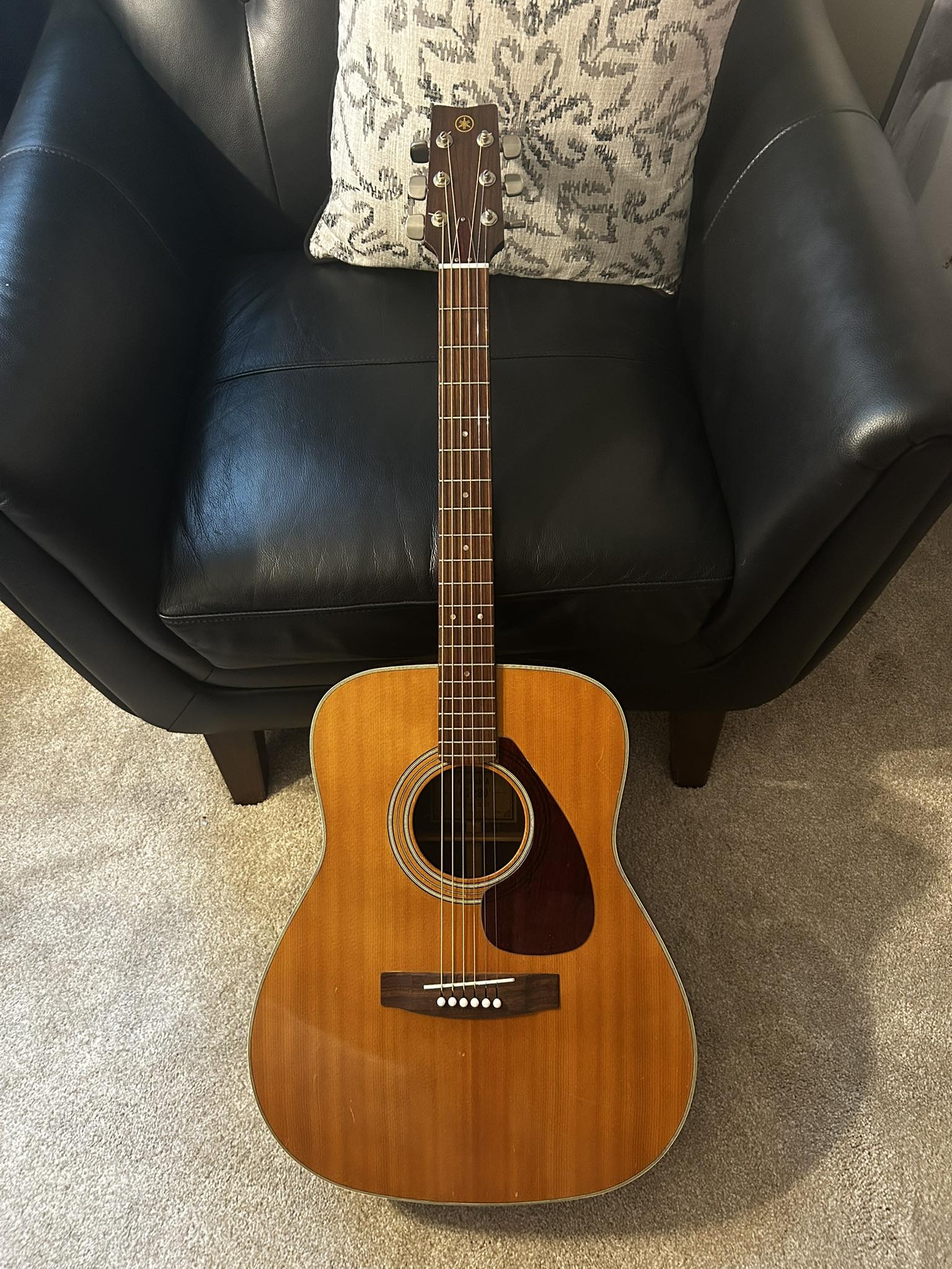 Yamaha FG-280 vintage guitar sounds