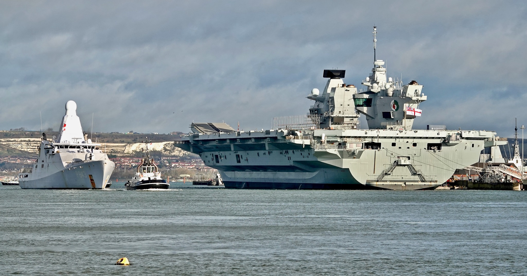 Military - HMS Queen Elizabeth (R08), one of the most powerful aircraft ...