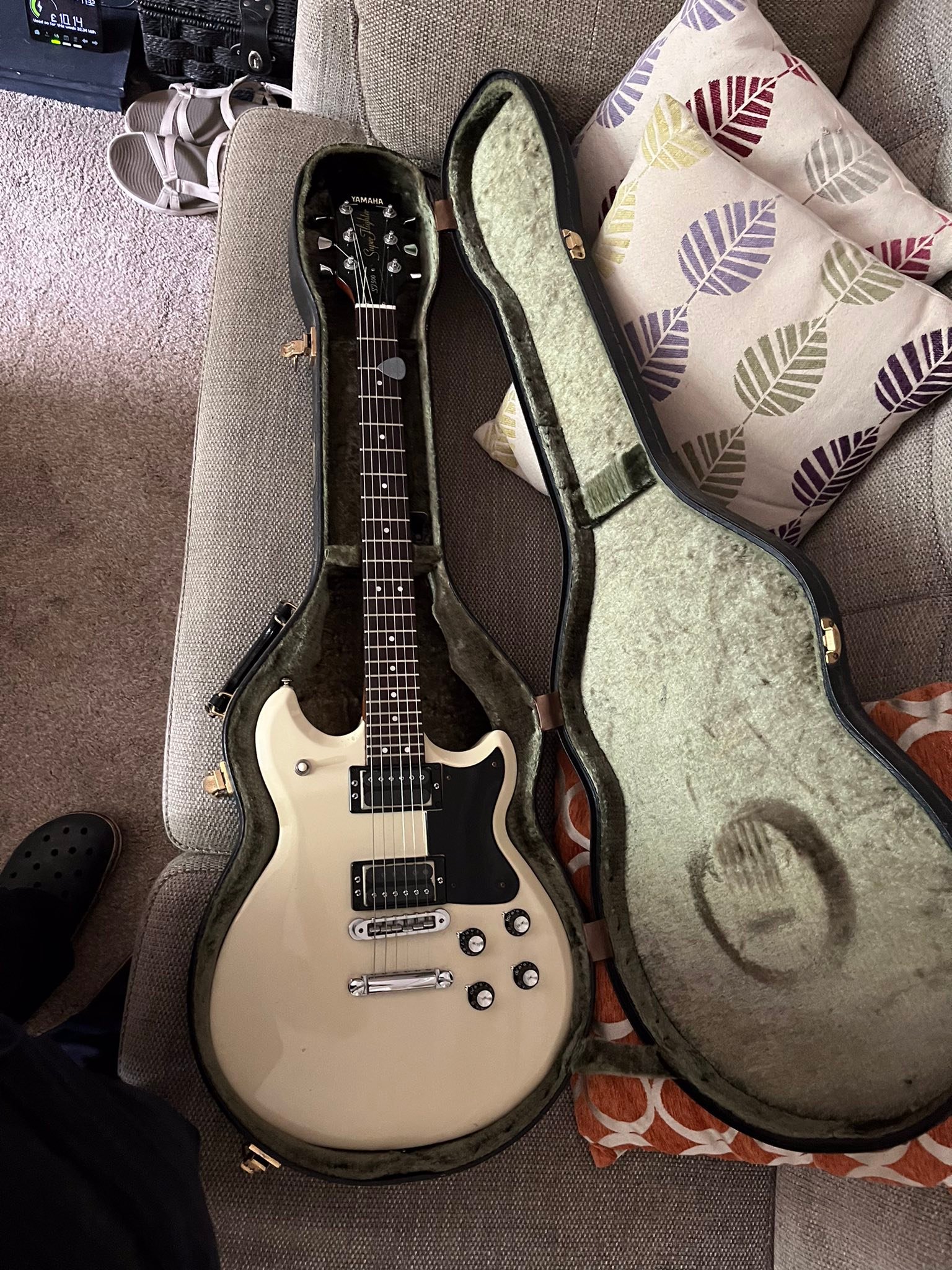 Yamaha Super R'n Roller 500 guitar unboxing