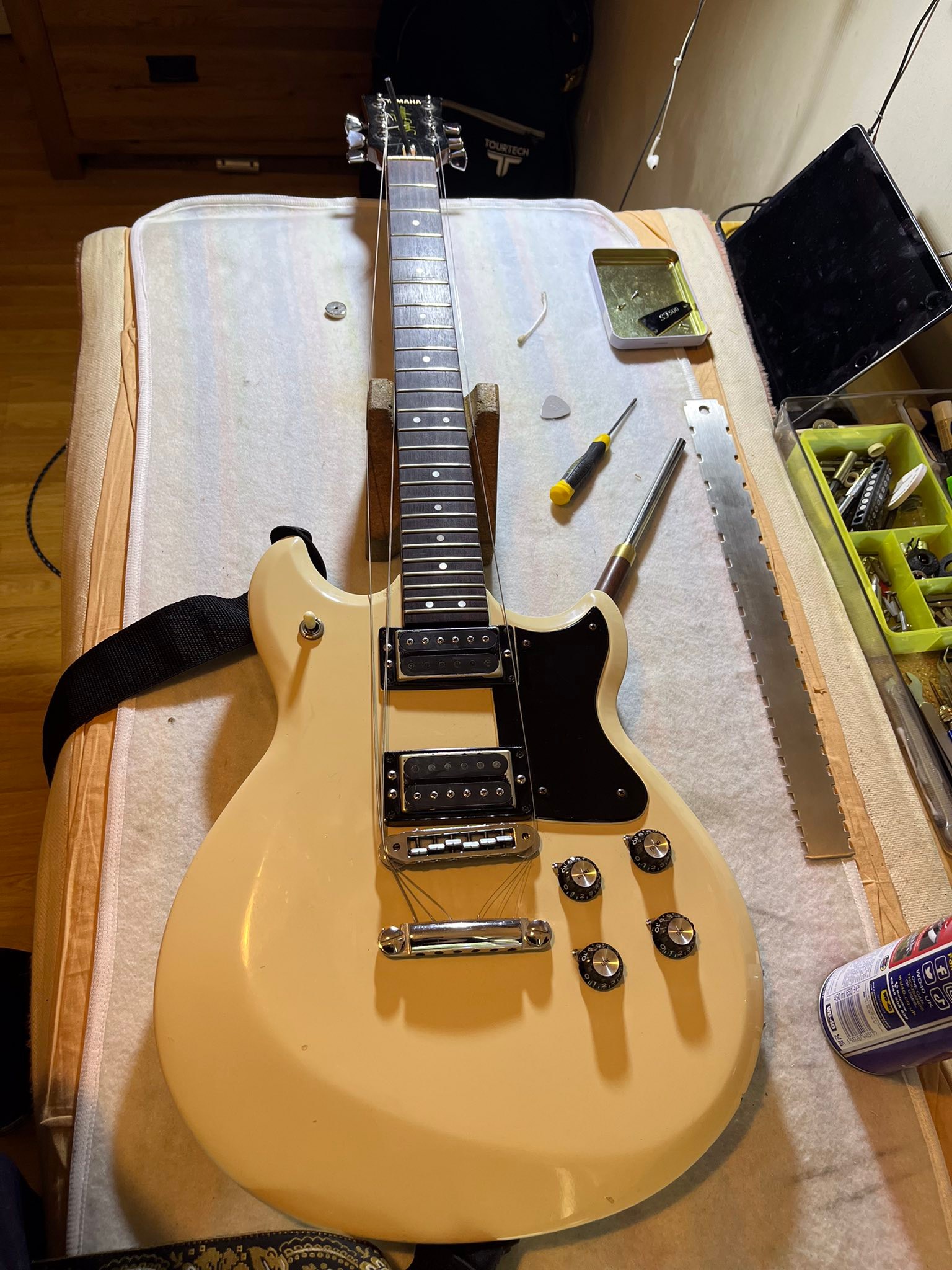Yamaha Super R'n Roller 500 guitar unboxing