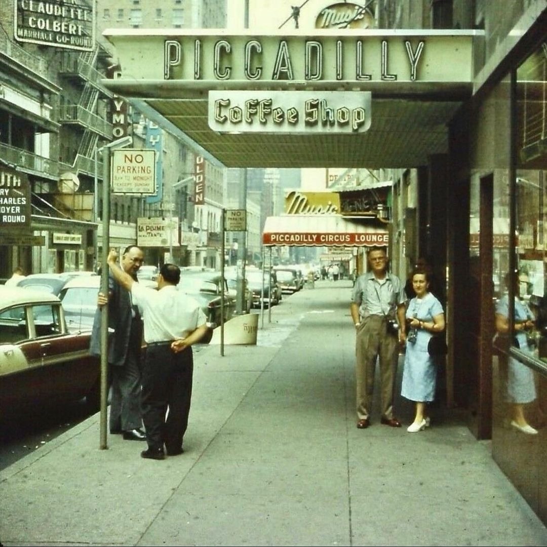Union Square Cafe started in a seedy neighborhood in 1985. Today