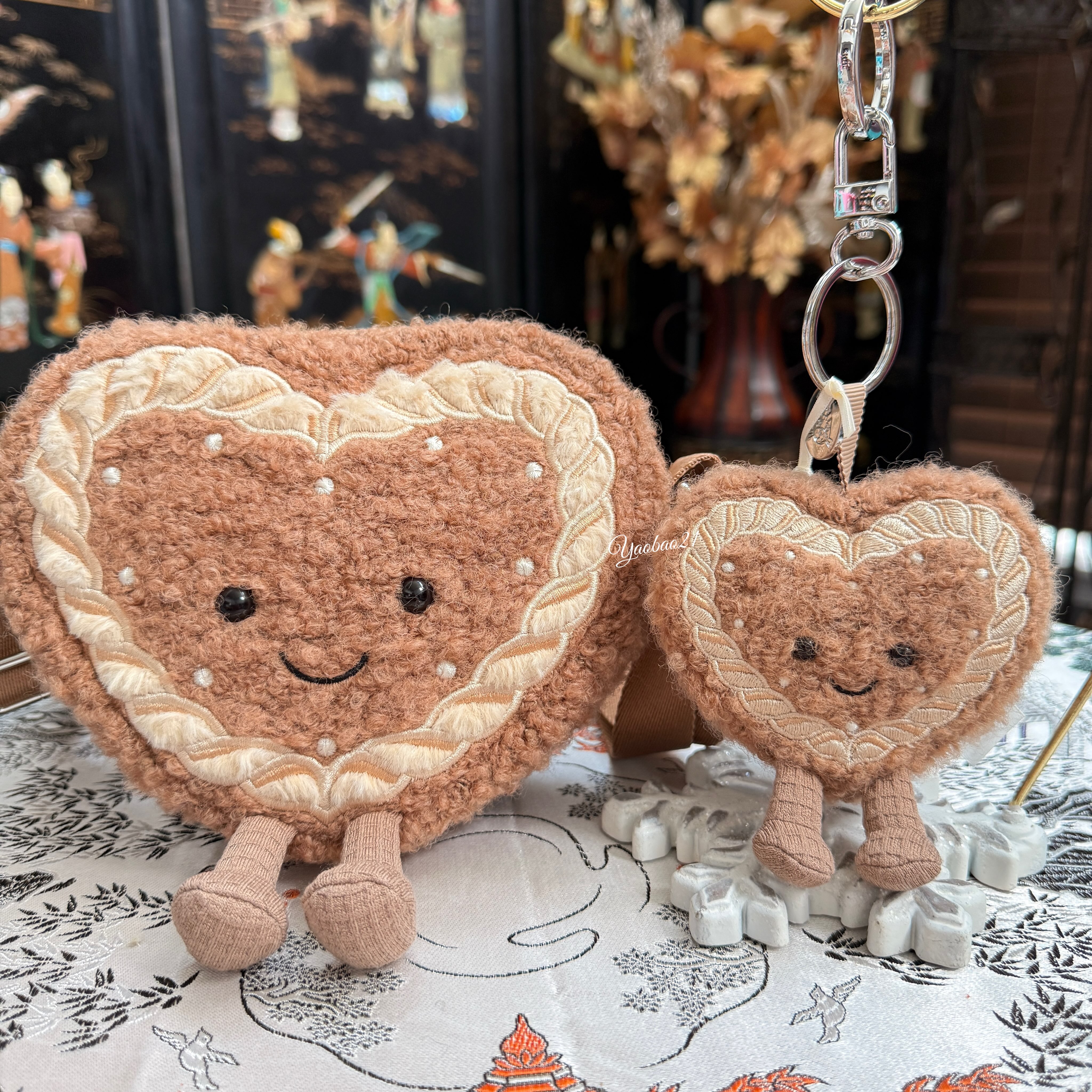 限定 ジェリーキャット Schönherz Gingerbread キーホルダー Jellycat Schonhertz gingerbread bag fits iPhone Pro Max