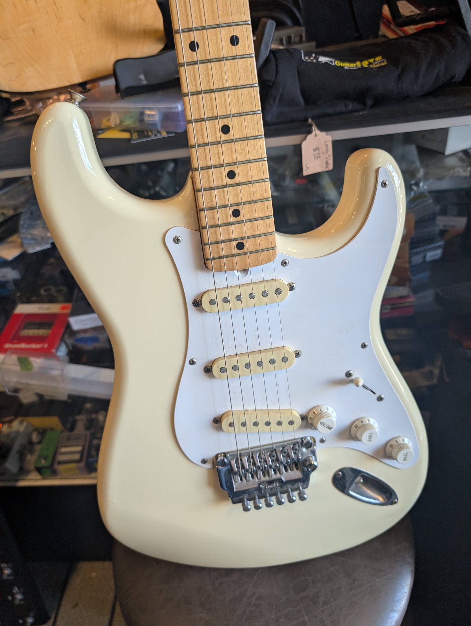 1984-87 Japanese fender guitar with Seymour Duncan pickups